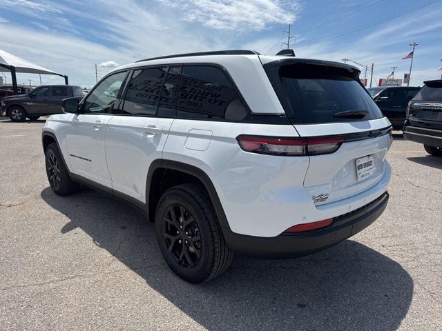 new 2025 Jeep Grand Cherokee car, priced at $35,135