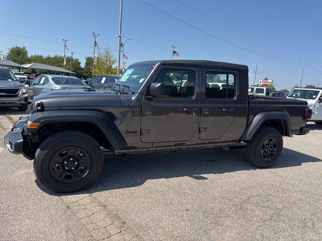 new 2025 Jeep Gladiator car, priced at $30,790