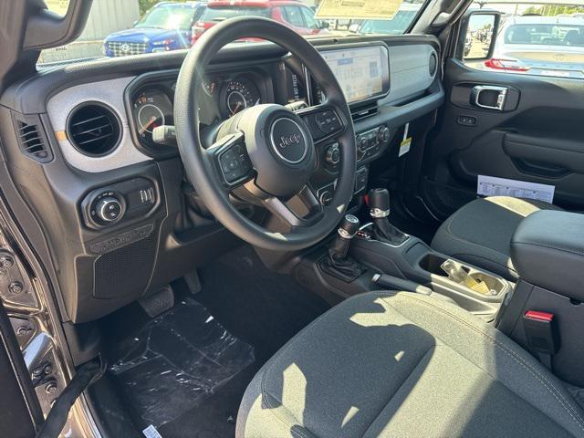 new 2025 Jeep Gladiator car, priced at $30,790