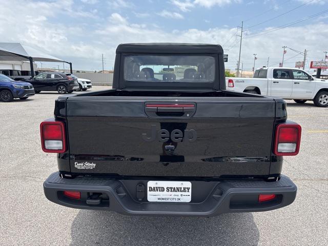 new 2025 Jeep Gladiator car, priced at $28,790