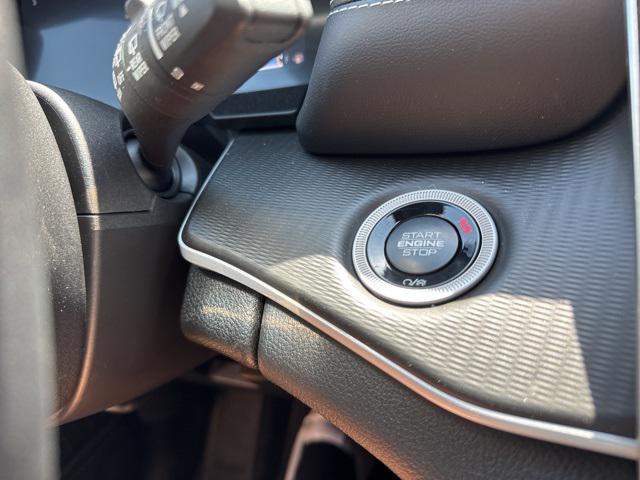 new 2025 Jeep Grand Cherokee car, priced at $30,950