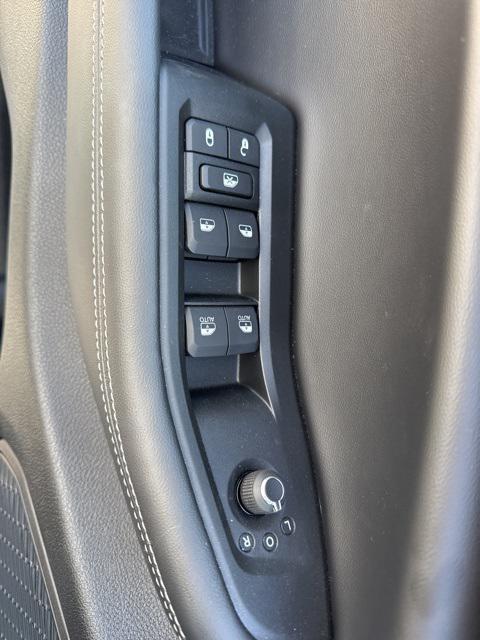 new 2025 Jeep Grand Cherokee car, priced at $30,950