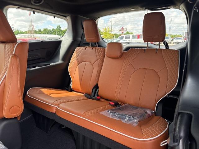 new 2025 Chrysler Pacifica car, priced at $48,630