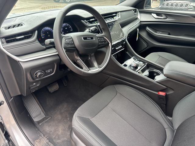 new 2025 Jeep Grand Cherokee L car, priced at $31,825