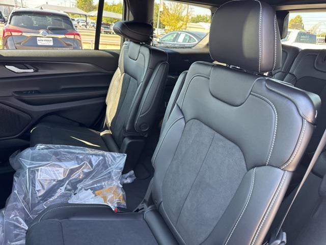 new 2025 Jeep Grand Cherokee L car, priced at $39,330