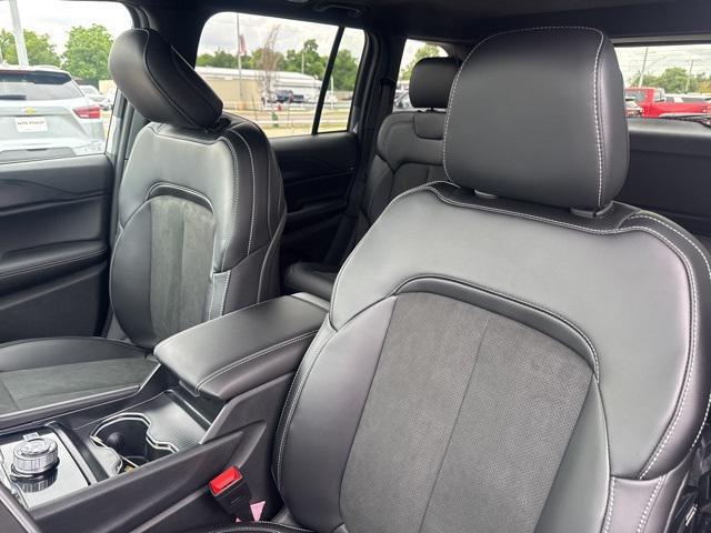 new 2025 Jeep Grand Cherokee car, priced at $35,235