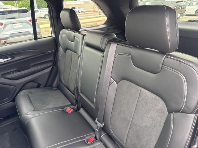 new 2025 Jeep Grand Cherokee car, priced at $35,235