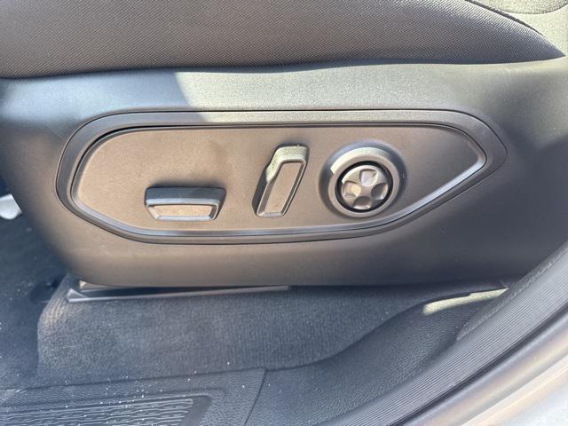 new 2025 Jeep Grand Cherokee L car, priced at $31,825