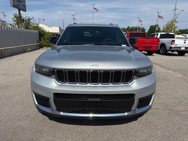 new 2025 Jeep Grand Cherokee L car, priced at $31,825
