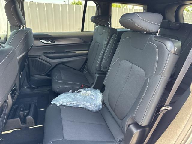 new 2025 Jeep Grand Cherokee L car, priced at $31,825