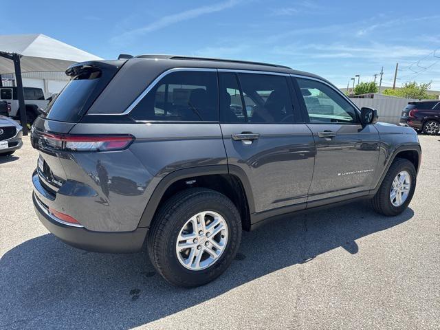new 2025 Jeep Grand Cherokee car, priced at $32,725