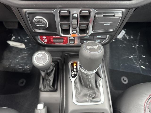 new 2025 Jeep Wrangler car, priced at $56,915