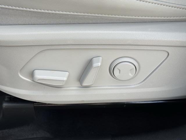 used 2024 Kia Sorento car, priced at $29,988