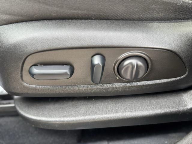 used 2022 Chevrolet Equinox car, priced at $16,998