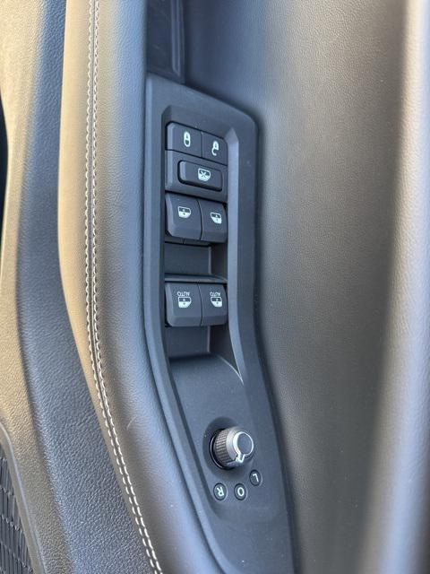 new 2025 Jeep Grand Cherokee L car, priced at $33,825