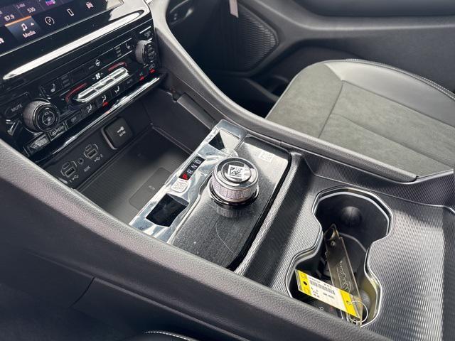 new 2025 Jeep Grand Cherokee car, priced at $35,235