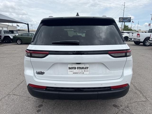new 2025 Jeep Grand Cherokee car, priced at $35,235