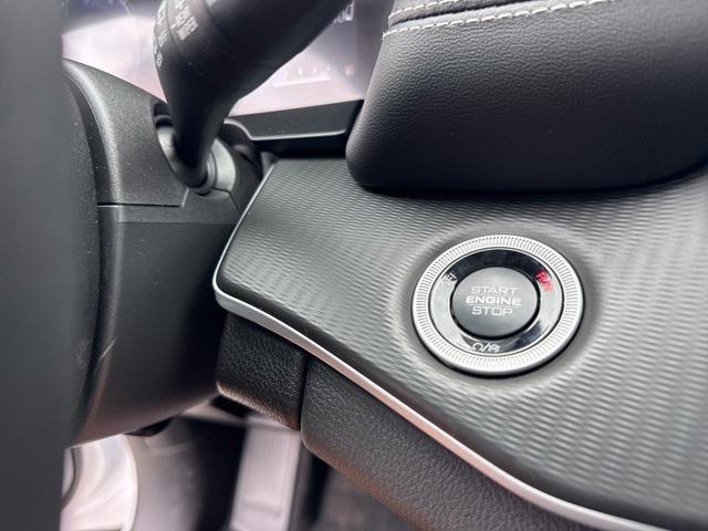 new 2025 Jeep Grand Cherokee car, priced at $35,235