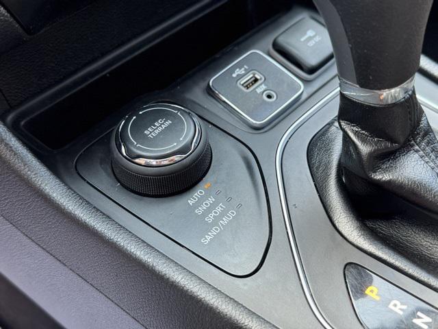 used 2021 Jeep Cherokee car, priced at $19,788
