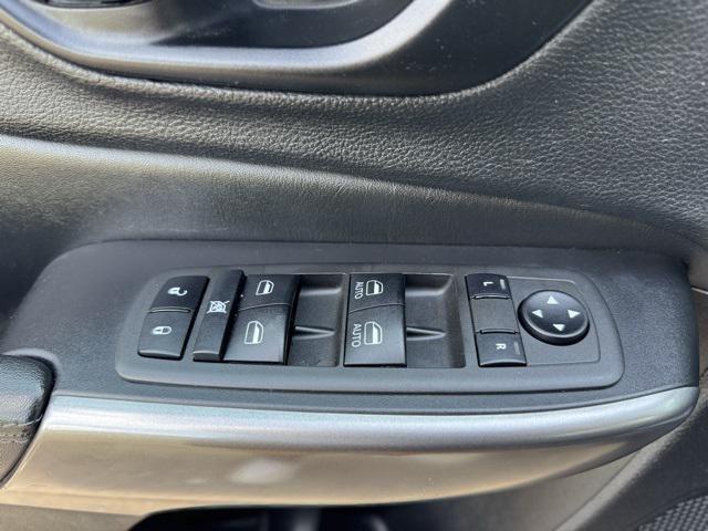 used 2021 Jeep Cherokee car, priced at $19,788