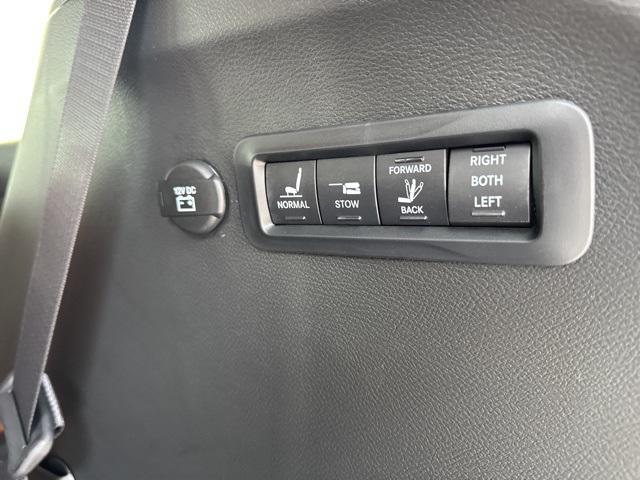 new 2026 Chrysler Pacifica car, priced at $49,635