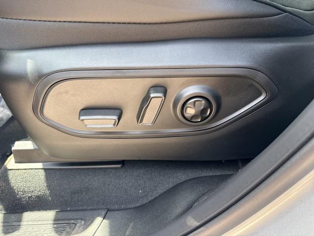 new 2025 Jeep Grand Cherokee L car, priced at $38,930