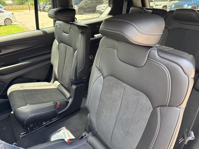 new 2025 Jeep Grand Cherokee L car, priced at $38,930