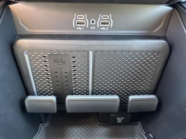 new 2025 Ram 1500 car, priced at $46,480