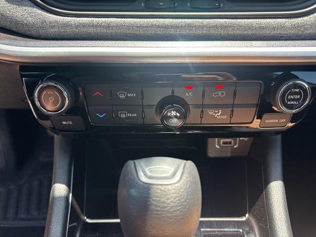 new 2025 Jeep Compass car, priced at $21,590
