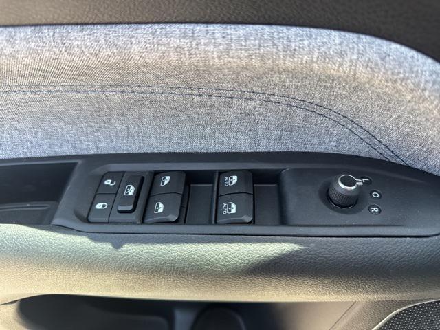 new 2025 Jeep Compass car, priced at $21,590