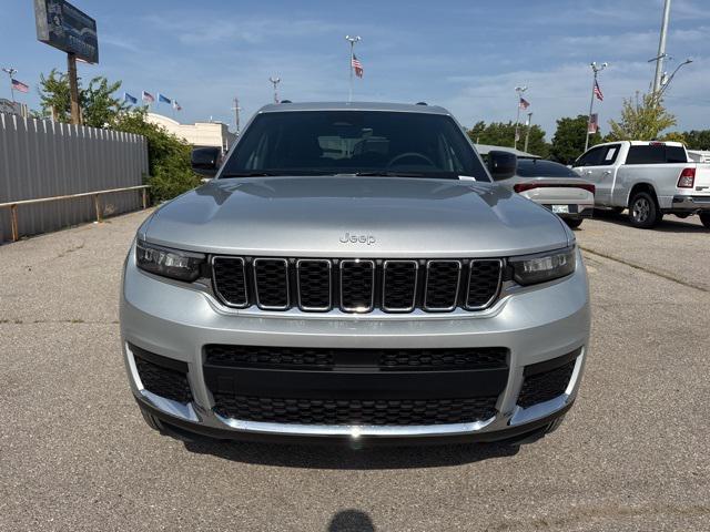 new 2025 Jeep Grand Cherokee L car, priced at $31,825