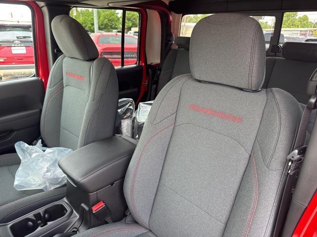 new 2025 Jeep Gladiator car, priced at $47,345