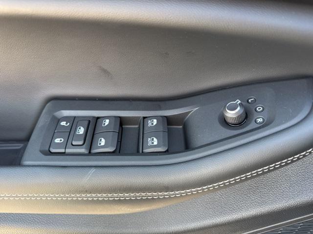 new 2025 Jeep Grand Cherokee L car, priced at $31,825