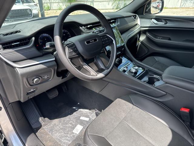 new 2025 Jeep Grand Cherokee L car, priced at $35,130