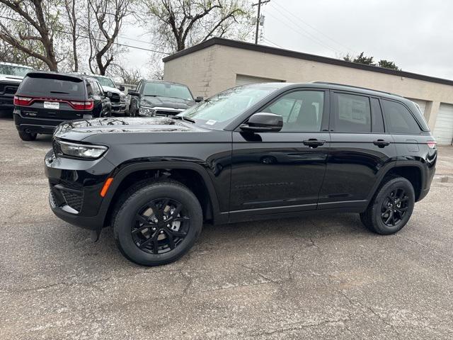 new 2024 Jeep Grand Cherokee car, priced at $36,930