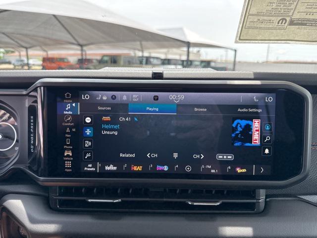new 2025 Jeep Gladiator car, priced at $47,345