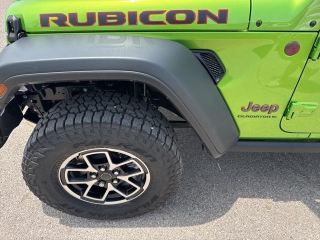 new 2025 Jeep Gladiator car, priced at $47,345