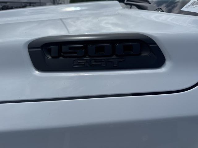 new 2025 Ram 1500 car, priced at $42,485