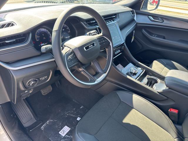 new 2025 Jeep Grand Cherokee L car, priced at $36,735