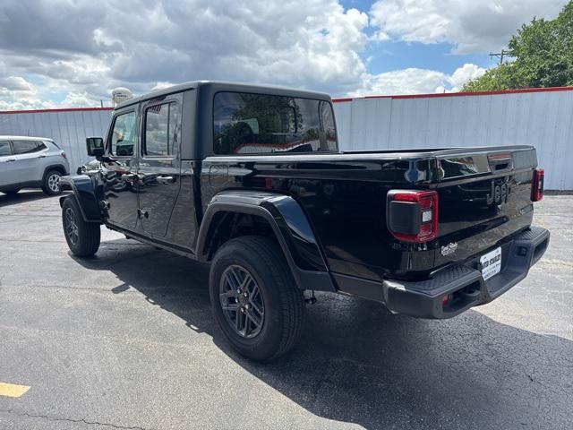 new 2025 Jeep Gladiator car, priced at $42,670