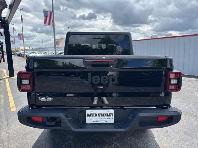 new 2025 Jeep Gladiator car, priced at $42,670