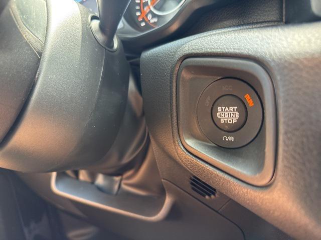 new 2025 Jeep Gladiator car, priced at $42,670