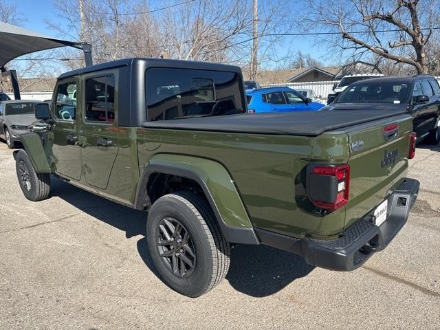 new 2024 Jeep Gladiator car, priced at $40,960