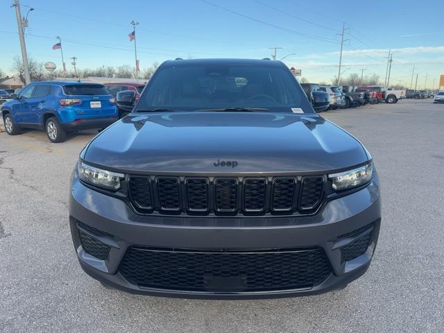 new 2025 Jeep Grand Cherokee car, priced at $33,730