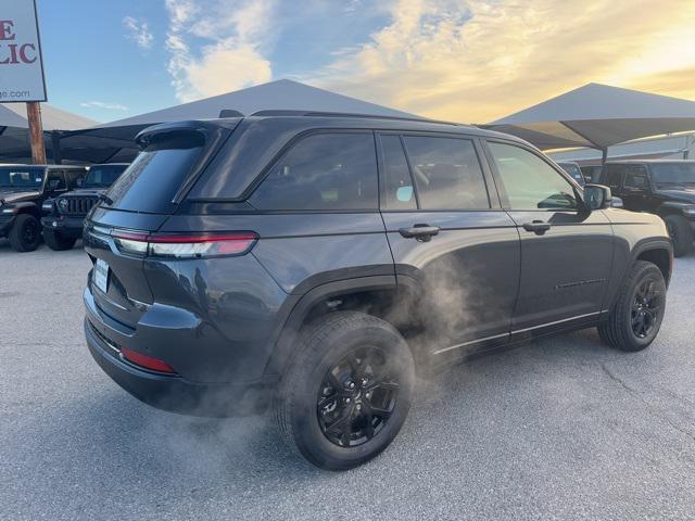 new 2025 Jeep Grand Cherokee car, priced at $33,730