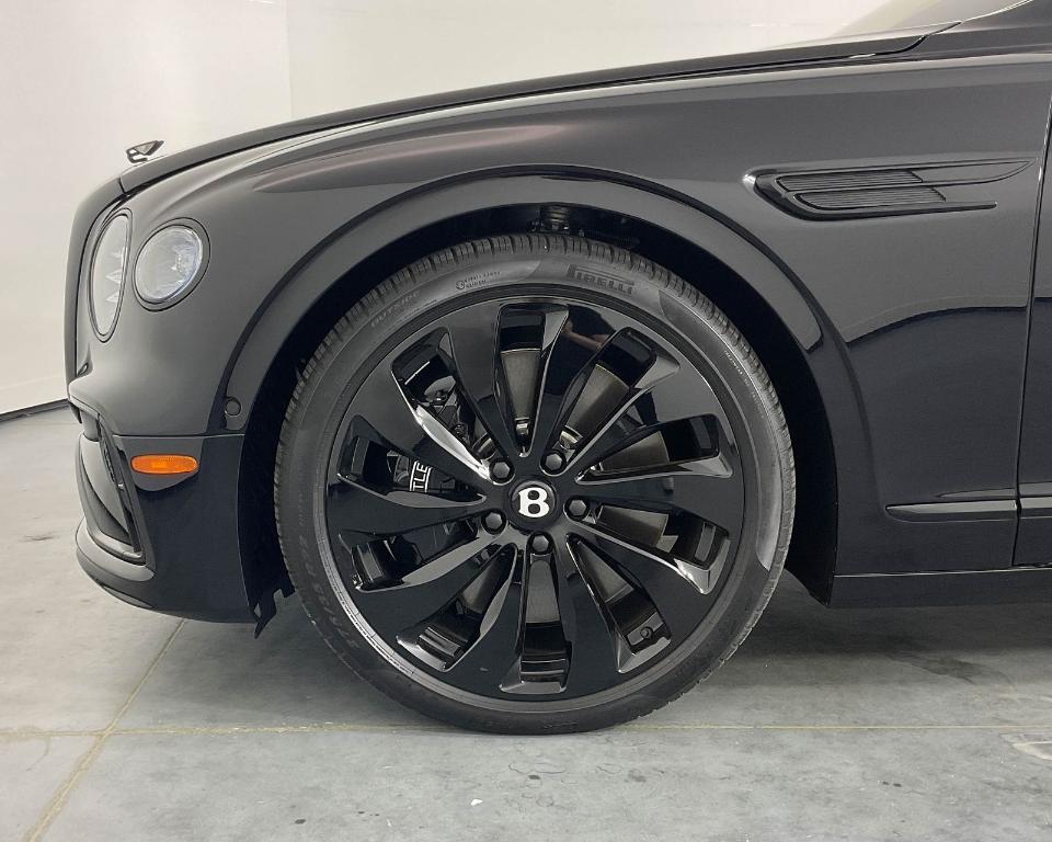 new 2025 Bentley Flying Spur car, priced at $308,700