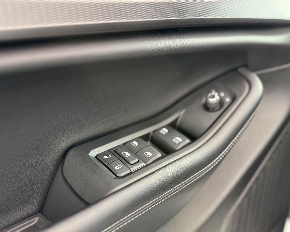 used 2024 Jeep Grand Cherokee L car, priced at $37,489