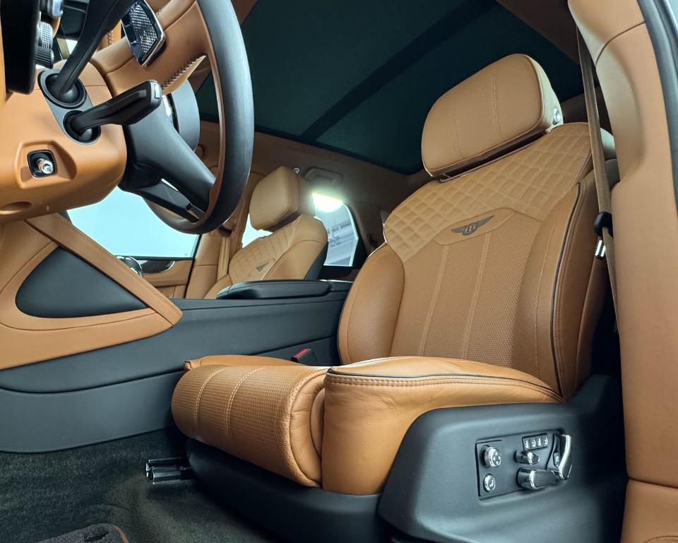 used 2022 Bentley Bentayga car, priced at $169,995