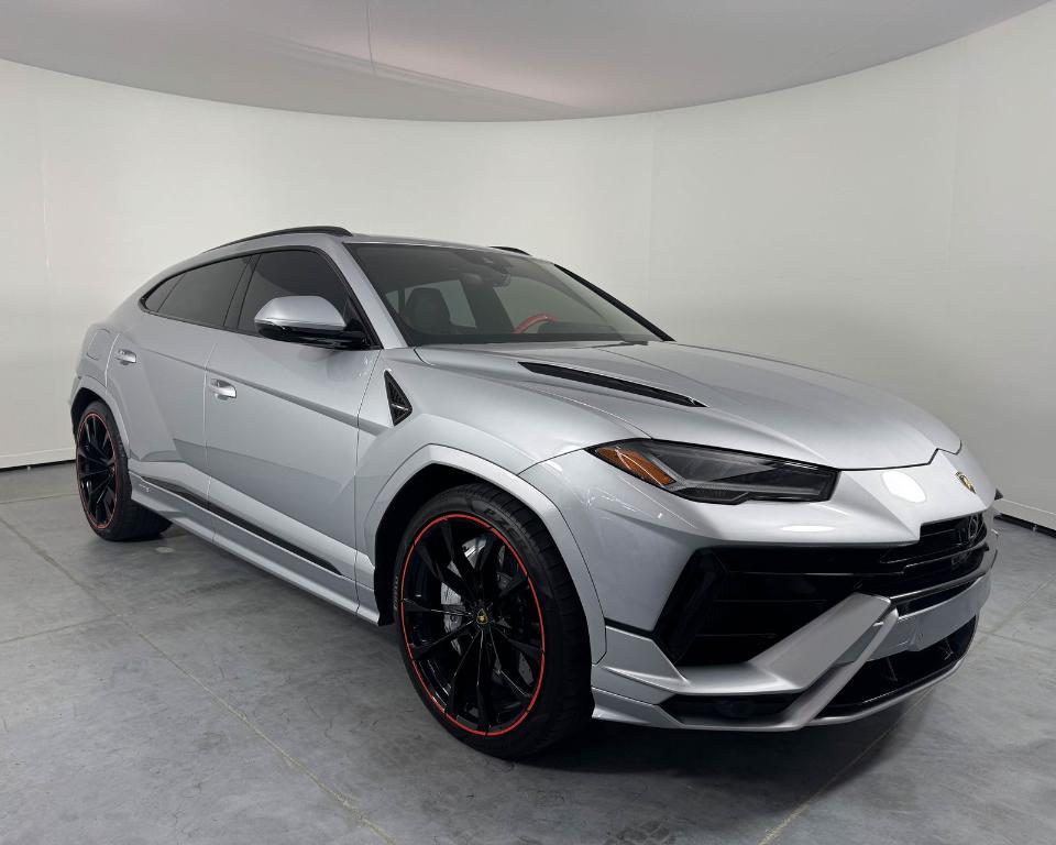 used 2023 Lamborghini Urus car, priced at $259,995