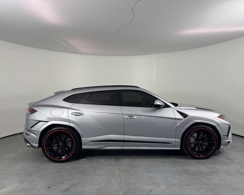 used 2023 Lamborghini Urus car, priced at $259,995